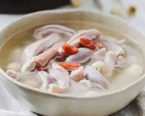 试管婴儿手术过程疼痛感解析与费用指南